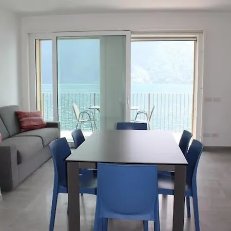 Front Apartamento Oria (Como)